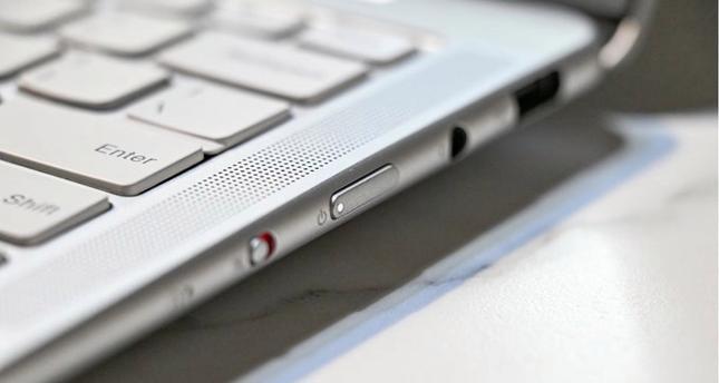 Yoga710-14（性能强劲，外观精美，是你理想的工作与娱乐伴侣）
