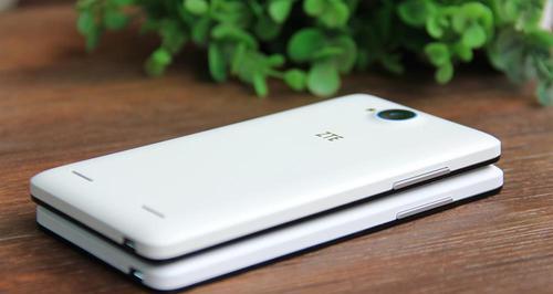 中兴观V5的性能、外观和用户体验评测