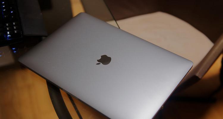 2016款MacBook（探索MacBook的功能和性能，了解其卓越的用户体验）