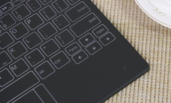 联想YogaA12Win10教程（简单易学的Win10系统操作方法，让您更好地利用联想YogaA12）